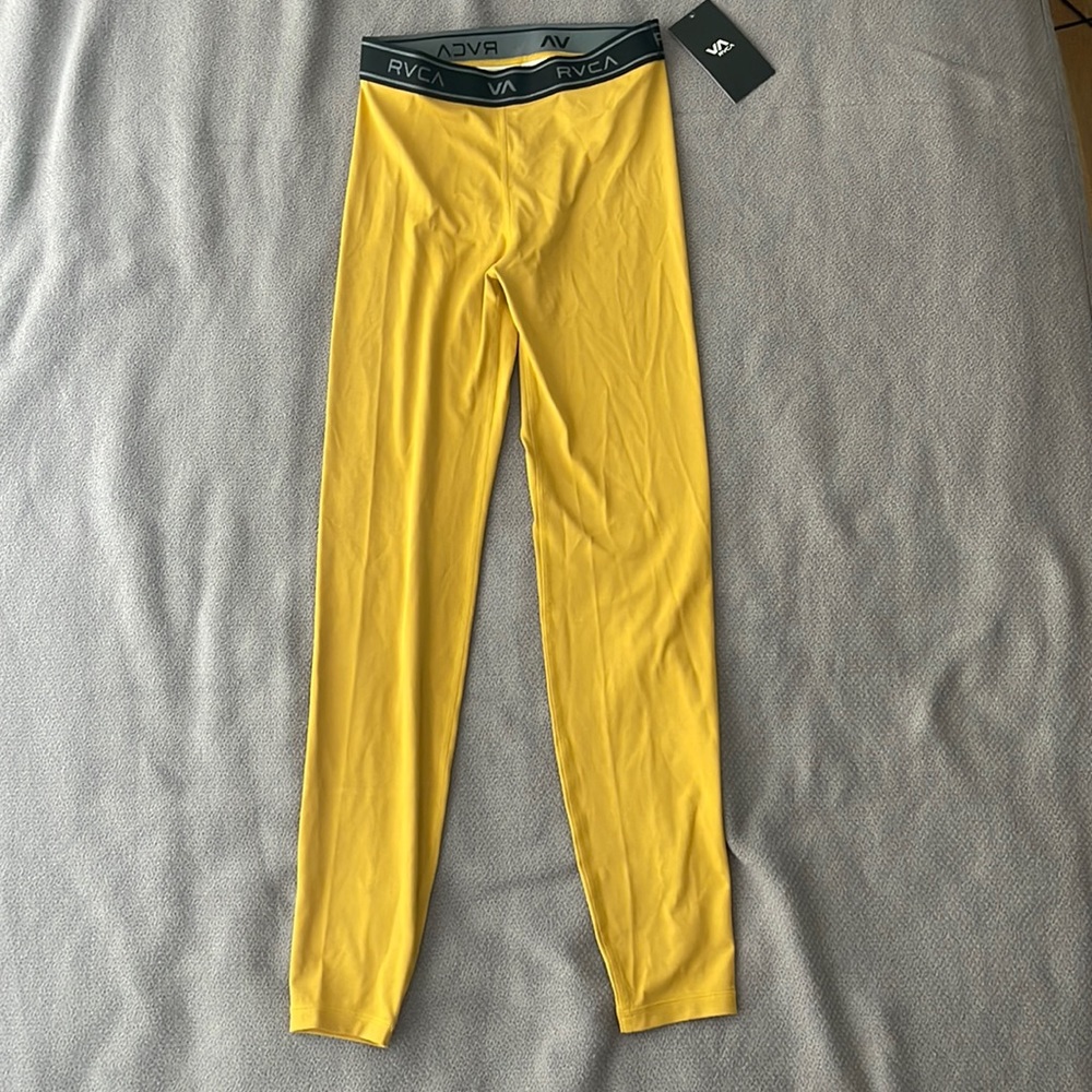 RVCA Women’s Workout Leggings - Size Small - Yellow - New and never worn